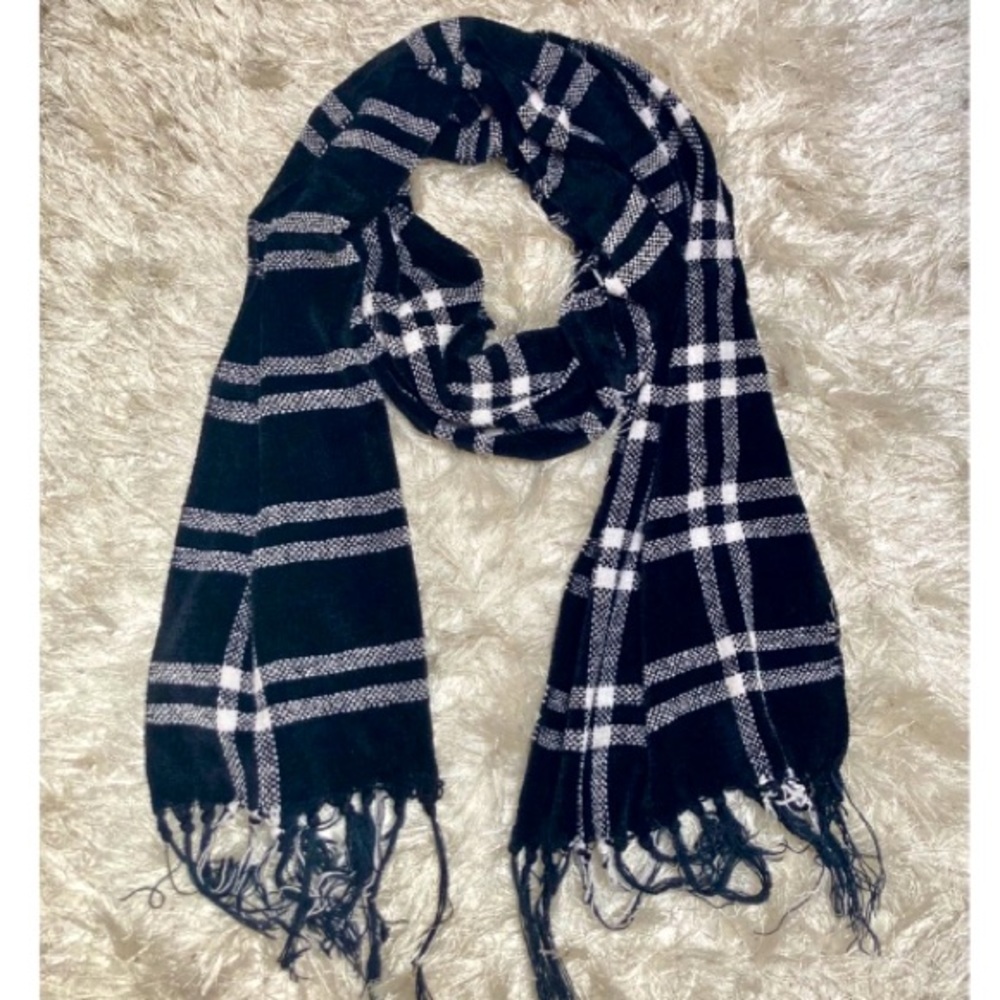 Checkered Scarf